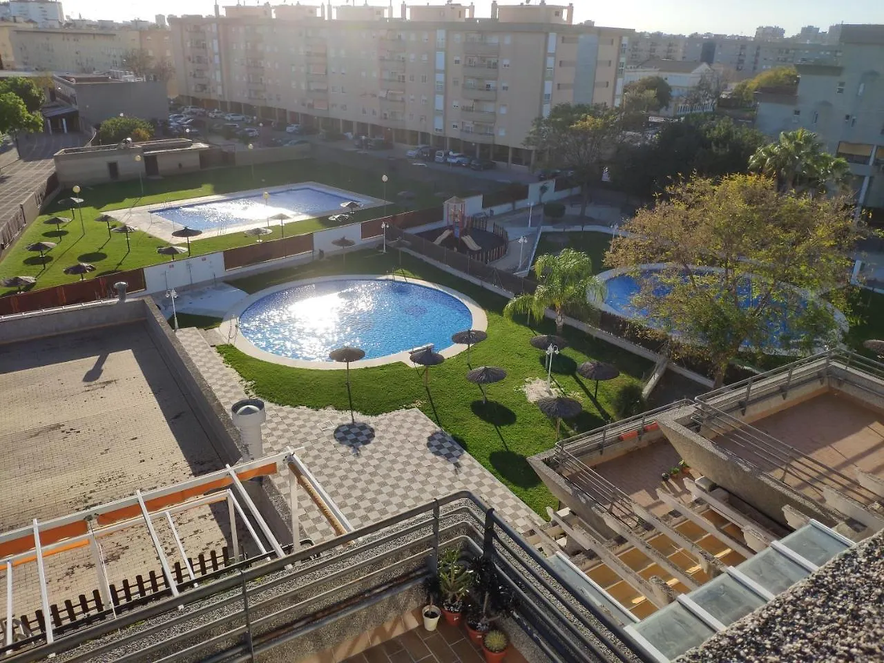 Atico Terrazas Vistas Piscinas Parking 2 Banos Daire Jerez de la Frontera İspanya